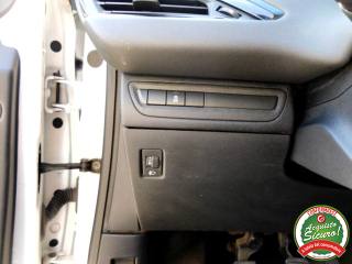PEUGEOT 208 usata, con Lettore CD