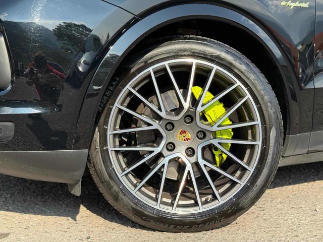 PORSCHE Cayenne usata, con Autoradio