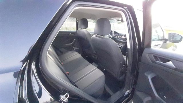 VOLKSWAGEN T-Roc usata, con Climatizzatore automatico, 2 zone
