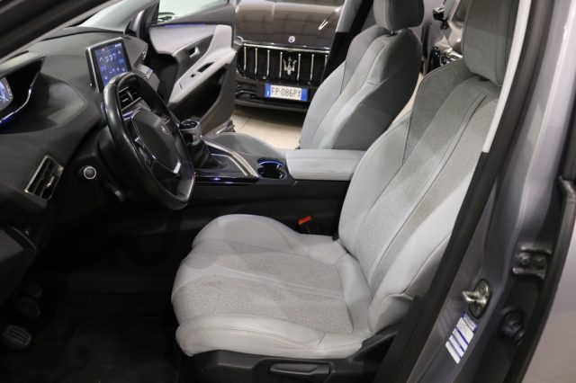 PEUGEOT 3008 usata, con Fendinebbia
