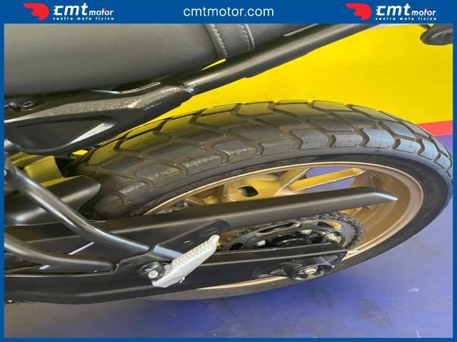 YAMAHA XSR 700 usata 10