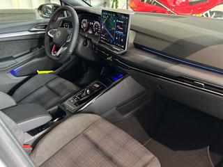 VOLKSWAGEN Golf usata 28