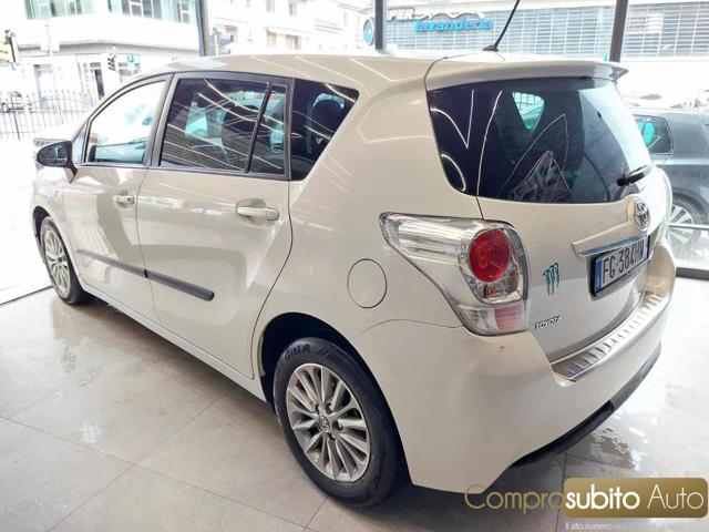 TOYOTA Verso usata, con Controllo trazione