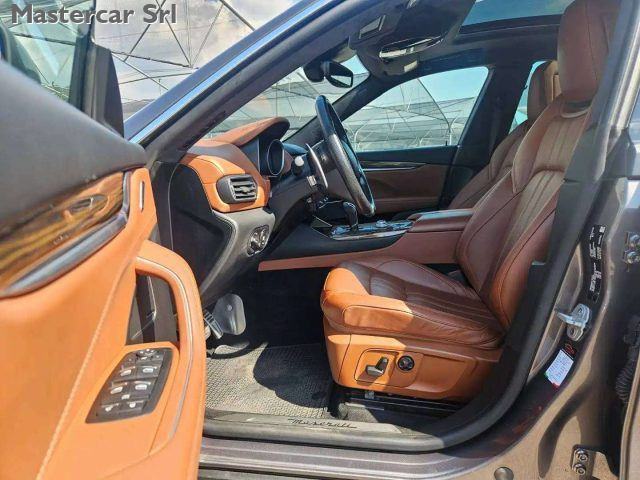 MASERATI Levante usata, con Fari Xenon