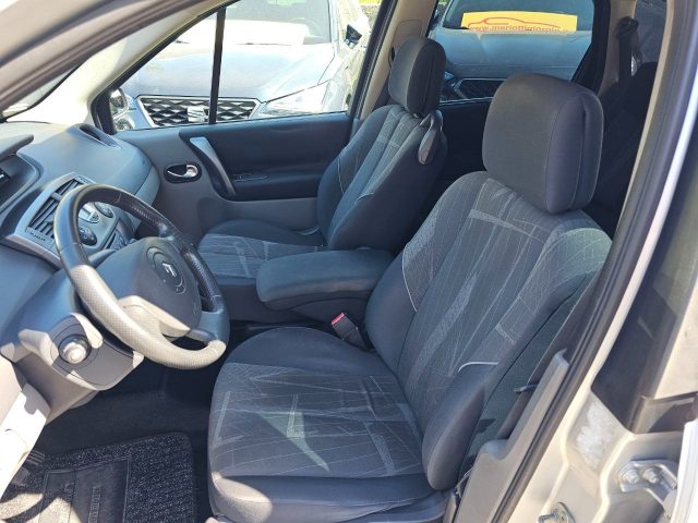 RENAULT Grand Scenic usata 15