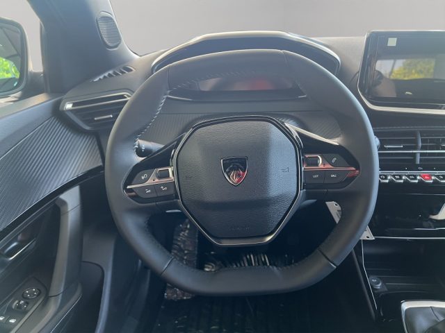 PEUGEOT 2008 usata 11