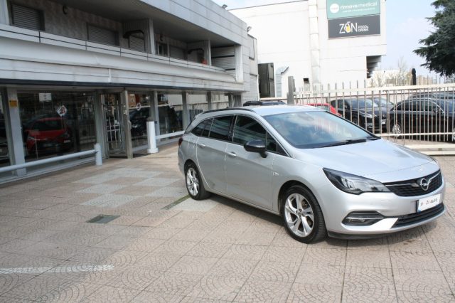 OPEL Astra usata, con Cruise Control