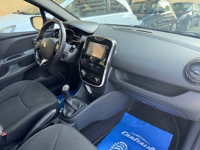 RENAULT Clio usata, con Controllo trazione