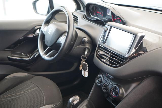 PEUGEOT 208 usata 19