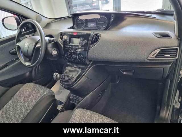 LANCIA Ypsilon usata, con Volante multifunzione