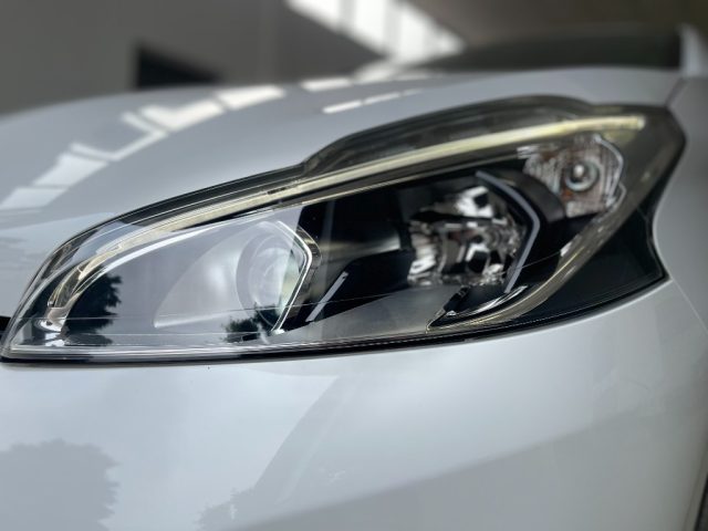 PEUGEOT 208 usata, con Sensore di pioggia