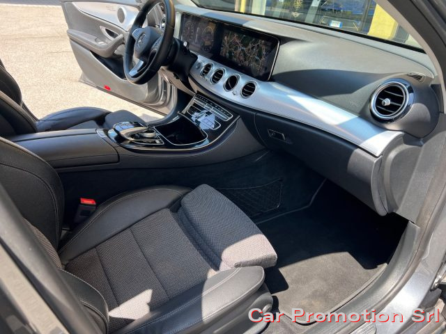 MERCEDES-BENZ E 220 usata, con ESP