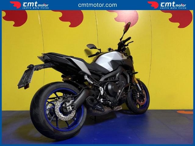 YAMAHA MT-09 usata 3