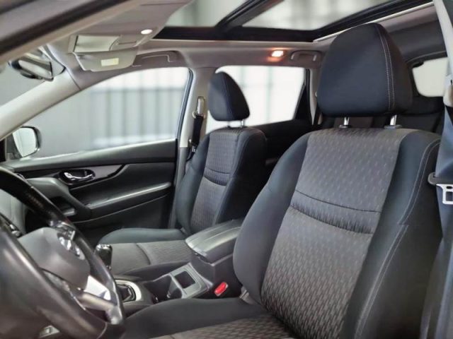 NISSAN X-Trail usata, con Climatizzatore