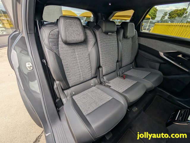 PEUGEOT 5008 usata, con Frenata d