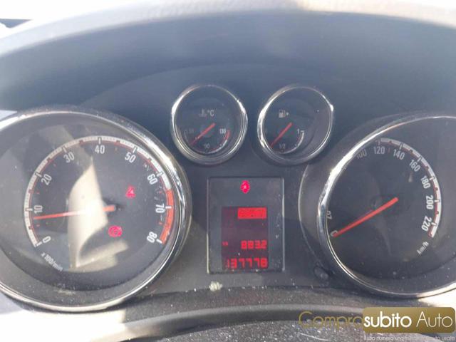 OPEL Meriva usata, con Climatizzatore
