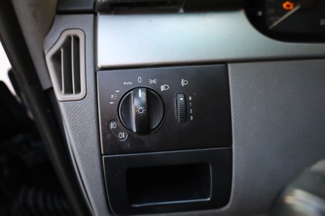 MERCEDES-BENZ Viano usata, con Sensore di pioggia