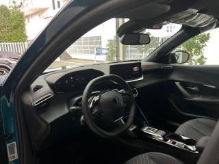 PEUGEOT 2008 usata, con Fari LED