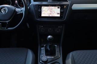 VOLKSWAGEN Tiguan usata, con USB