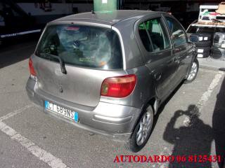 TOYOTA Yaris 1.0i 16V cat 5 porte Sol