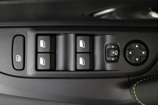 PEUGEOT 2008 usata, con Interni in pelle