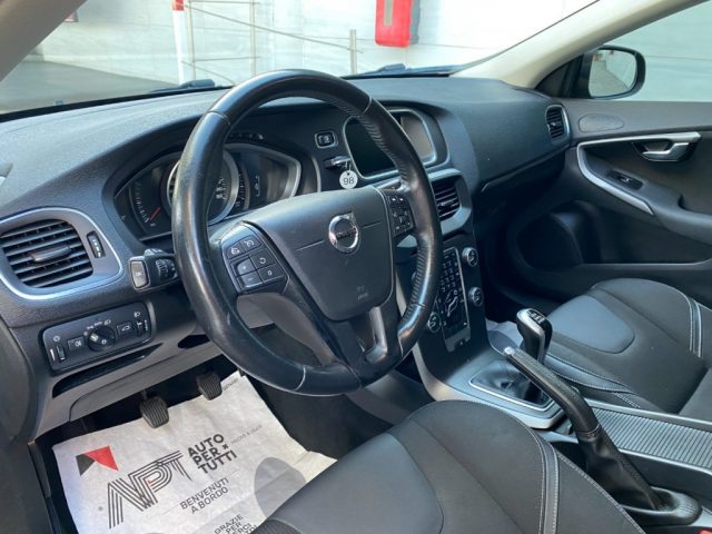 VOLVO V40 usata, con Controllo automatico clima