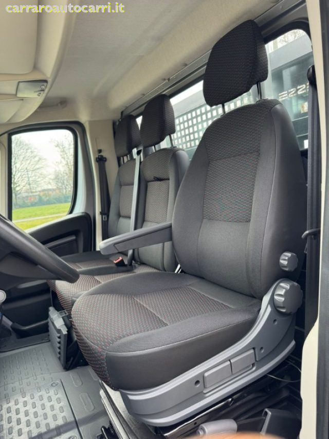 PEUGEOT Boxer usata, con Servosterzo