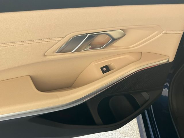 BMW 318 usata, con Sistema di navigazione