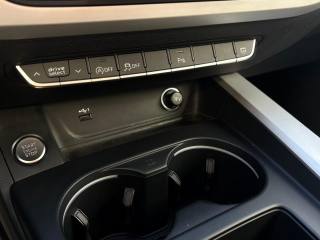 AUDI A4 usata, con Volante multifunzione