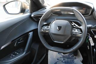 PEUGEOT 2008 usata, con Touch screen
