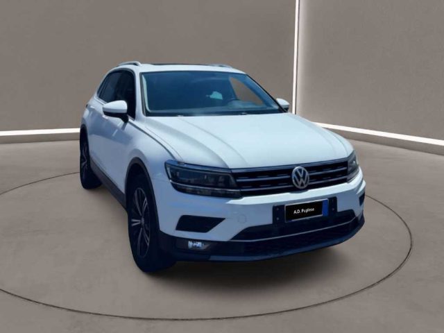 VOLKSWAGEN Tiguan usata, con Airbag laterali