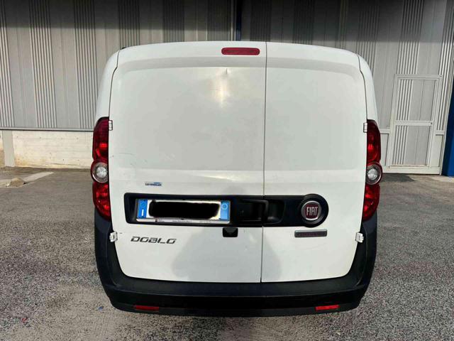 FIAT Doblo usata, con USB