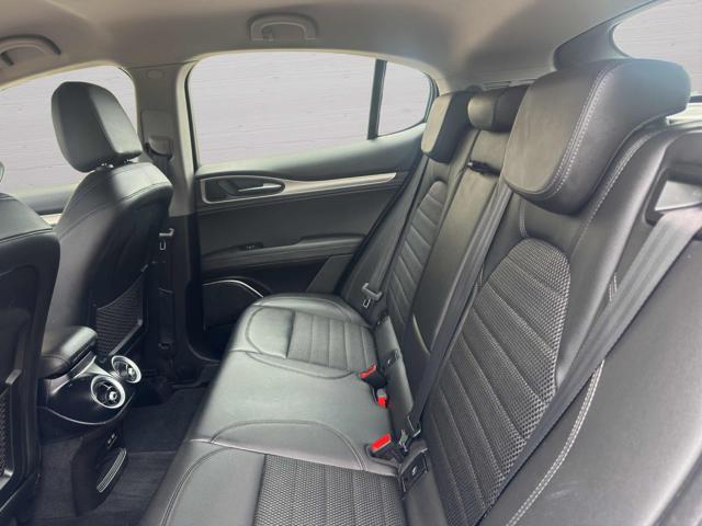 ALFA ROMEO Stelvio usata, con Controllo automatico clima