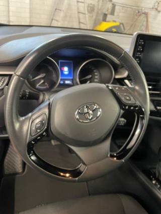 TOYOTA C-HR usata, con ESP