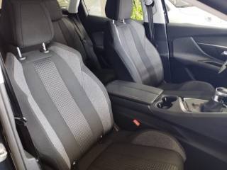 PEUGEOT 3008 usata, con Sensori di parcheggio posteriori
