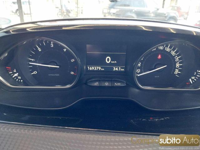 PEUGEOT 2008 usata, con Bluetooth