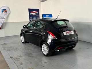 LANCIA Ypsilon usata, con Autoradio