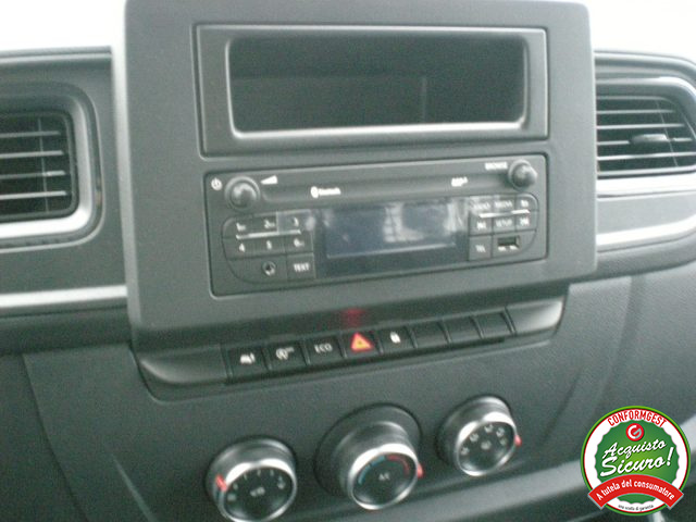 RENAULT Master usata, con Autoradio digitale