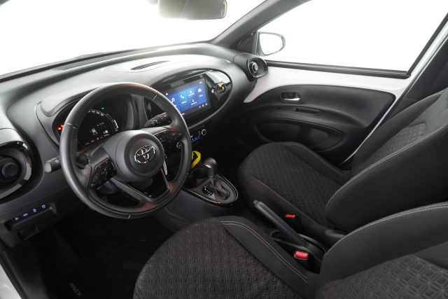 TOYOTA Aygo X usata 1
