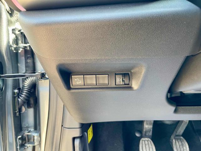 JEEP Avenger usata, con Autoradio digitale