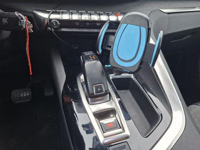 PEUGEOT 3008 usata, con USB