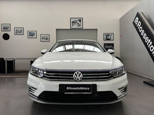 VOLKSWAGEN Passat usata, con Airbag