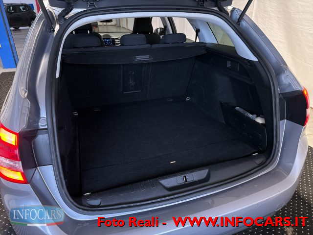 PEUGEOT 308 usata, con Luci diurne LED