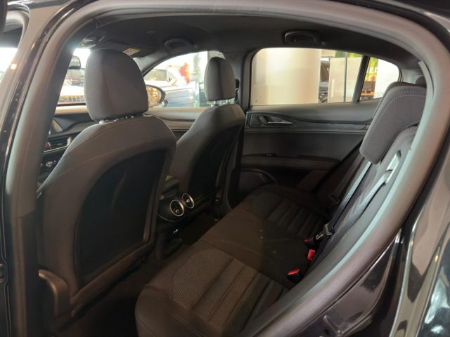ALFA ROMEO Stelvio usata, con Controllo trazione