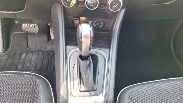 RENAULT Captur usata, con Bracciolo