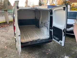 RENAULT Trafic usata, con Autoradio digitale