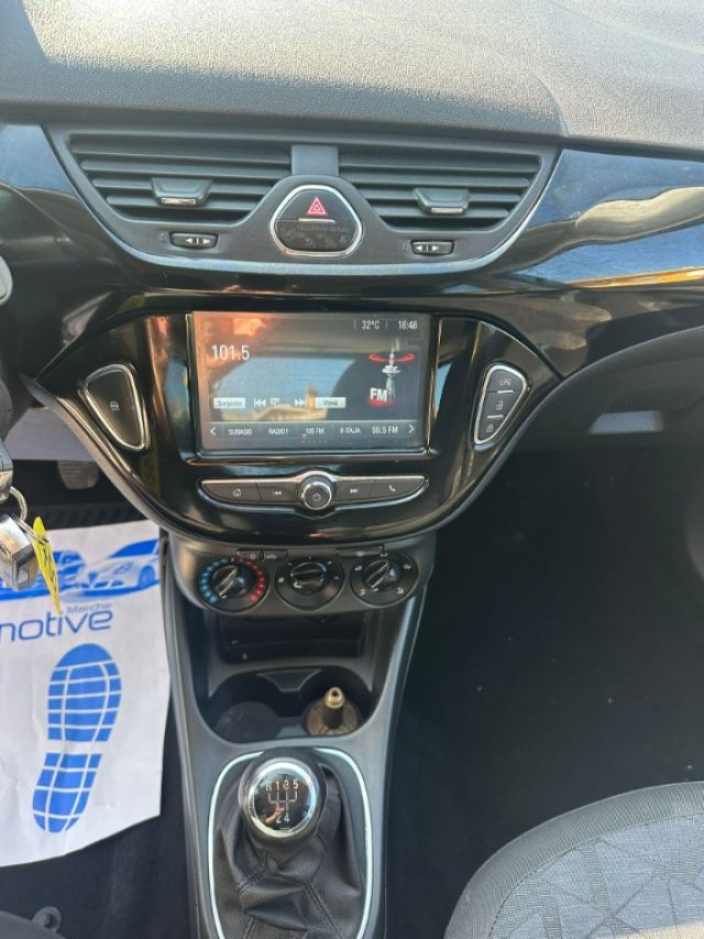 OPEL Corsa usata, con ESP