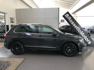 VOLKSWAGEN Tiguan usata, con Airbag laterali