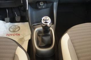 TOYOTA Aygo usata, con Airbag testa