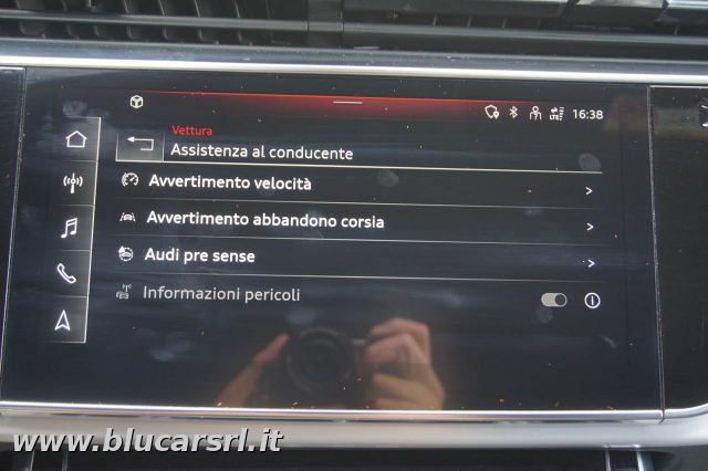 AUDI Q8 usata, con Sensori di parcheggio posteriori